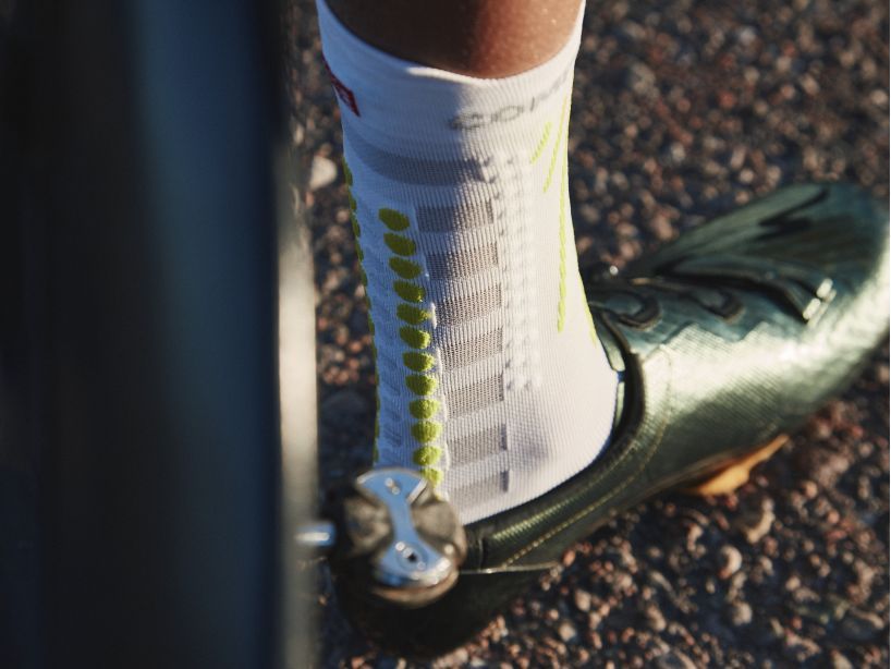 AERO SOCKS - WHITELIME